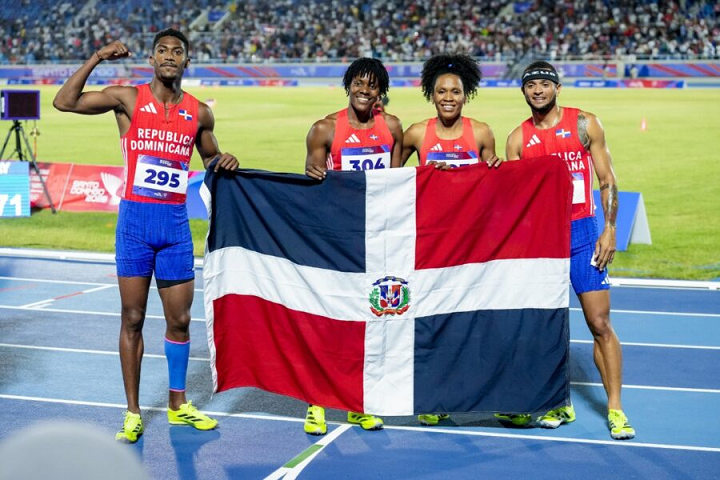 Arrancó Marileidy! Aporta su primer oro a RD en relevo 4×4 de atletismo en los Juegos Centroamericanos