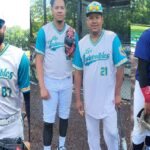 Indetenibles Softbol Team  con Gaby Monegro ganan dos a Revolution y van a la Gran Final Softbol Newark, N.J