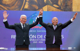 Ricardo de los Santos y Alfredo Pacheco seguirán al frente del Congreso Nacional