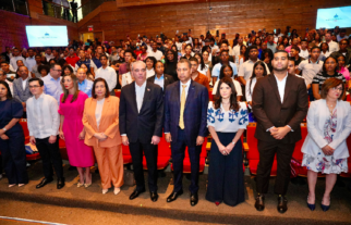 Presidente Abinader encabeza reconocimiento del Indotel a más de 170 estudiantes destacados en concurso de vocaciones STEM
