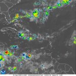 Agua por un tubo y 7 llaves! Pronostican mas lluvias en RD por vaguada; varias provincias en alerta