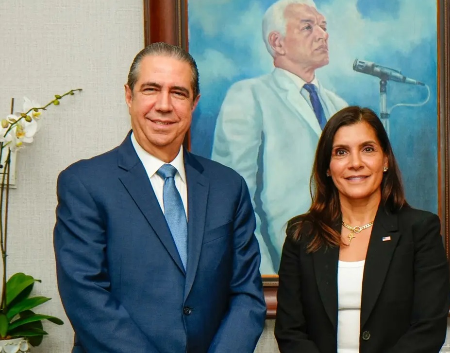Altos dirigentes PLD-NY valoran de positiva visita embajadora EE. UU. a aspirante presidencial PLD-FJG
