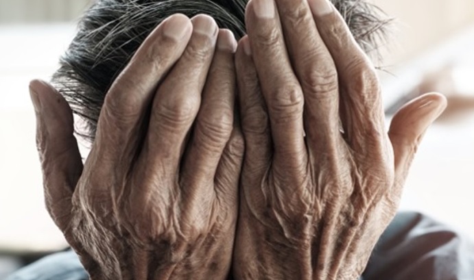 Aumentan graves agresiones contra ancianos en NYC
