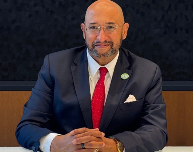 Eligen al dominicano Henry Garrido entre los 100 latinos más influyentes de NY