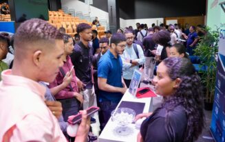 Talento Digital realiza feria de empleos para estudiantes que culminaron formación del programa tecnológico