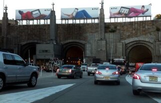 Multarán en NY a conductores por exceso de velocidad en zonas de construcción; medida afectaría a dominicanos