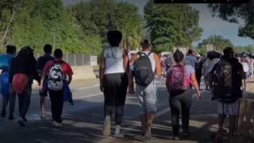 Se desconoce si hay dominicanos entre más de 600 inmigrantes que caminan hacia frontera de México con EE. UU.