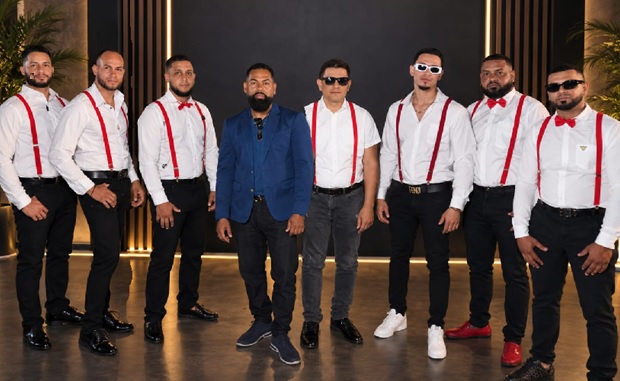 The New Flow Típico se apodera de la radio y discotecas de NY con su éxito “¿Qué pasará?”