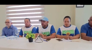 Comité de Lucha contra los Apagones y autoridades se reunen en Nagua con Ejecutivos de Edenorte