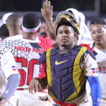 Atléticos derrotan por paliza a Mineros de Bonao y empatan la Serie Final a uno por bando en Liga Béisbol de Verano