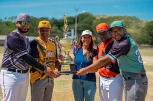 Cementos Cibao inaugura su XXVII torneo de Softbol navideño