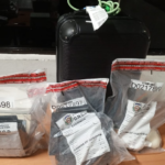 DNCD sorprende en el AILA a una mujer pretendía viajar a España con 16 láminas de cocaína adheridas en varios jeans