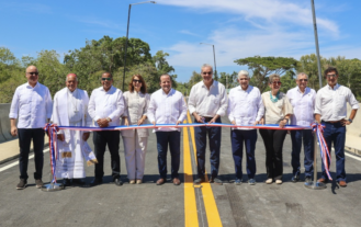 El presidente Abinader inaugura varias obras y supervisa proyecto Puerto Plata