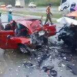 Cinco muertos y un herido al chocar de frente dos vehiculos la mañana de este viernes en la Circunvalación Santo Domingo