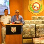 Qué golpe! DNCD intercepta 2 lanchas en costas de Peravia y ocupa 749 paquetes de cocaína; hay 4 dominicanos detenidos