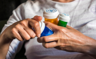 Afiliados tendrán cobertura de 100% en 13 medicamentos de alto costo contra el cáncer y reumatológicas, entre otras