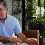 Invitan a misa por salud del director de Servicios Penitenciarios Roberto Santana, gravemente enfermo en el exterior