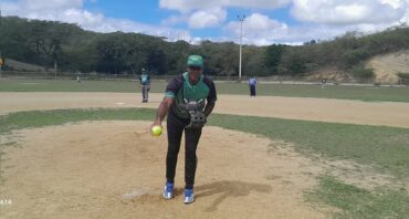 Mantenimiento, Transporte Luperón, Empaque  y Cibao Mix dividen honores en  XXVII Torneo de Softbol Cementos Cibao